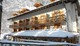 Hotel Lago Nembia in Paganella Garnì Lago Nembia